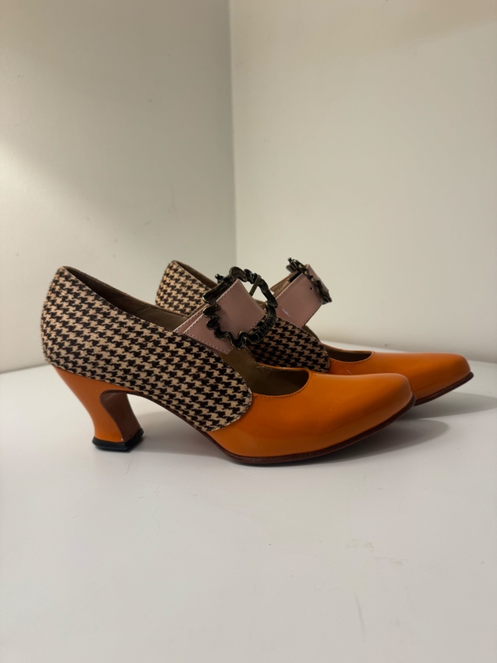 Wonder Moher Mary Janes with a Buckle - Picture 3 of 5